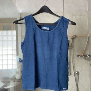 Sleeveless shirt by Blue Willi’s blue natural garment made in Denmark size L